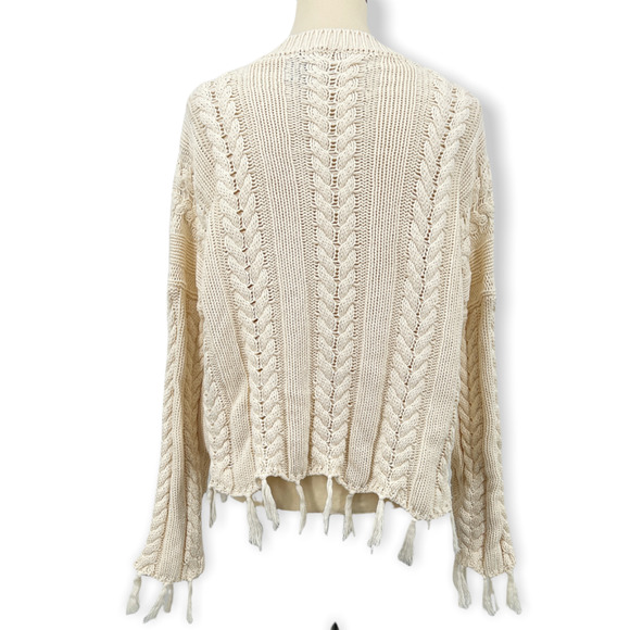 Hayden Los Angeles Cream Cable Knit Frayed Trim Pullover Sweater Size Large - Picture 7 of 10